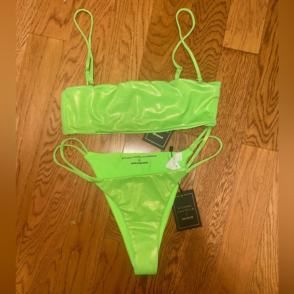 Iime green revolve bikini